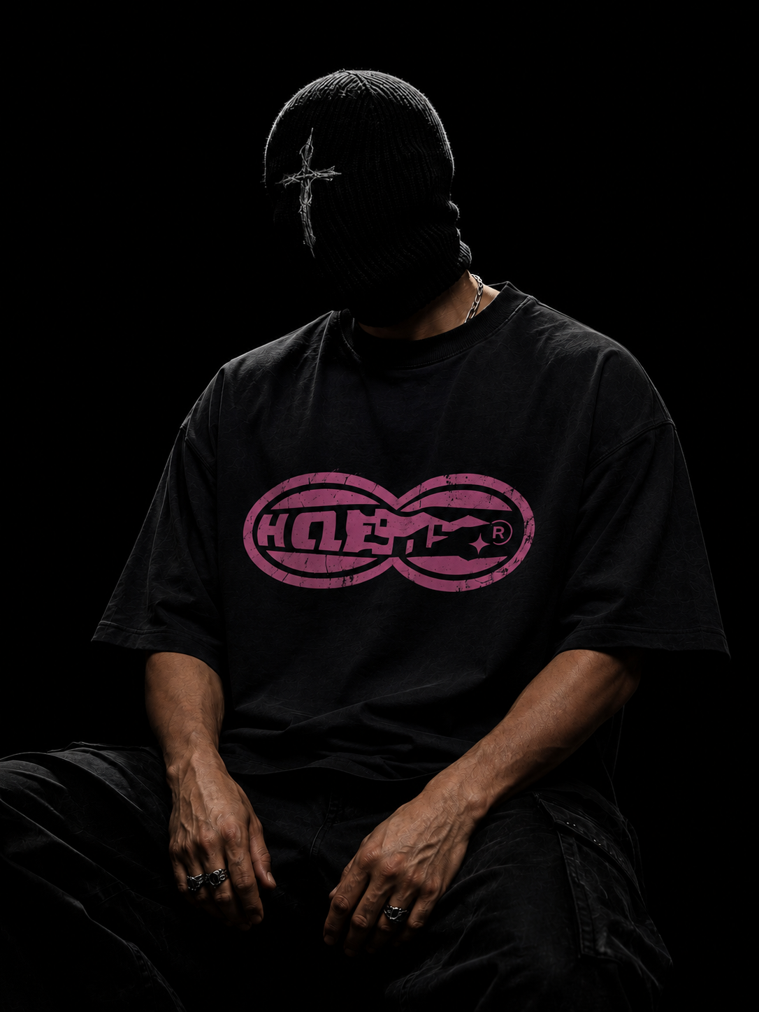 Men's Oversized Tee with Pink Lip Graphic — 'Kiss' Retro Streetwear
